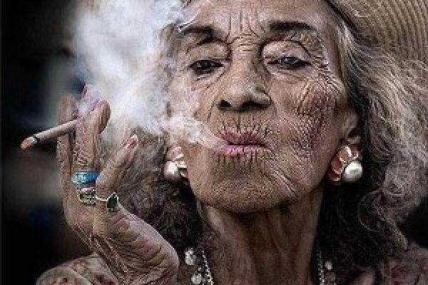 Lo que fumar le hace a tu piel 7