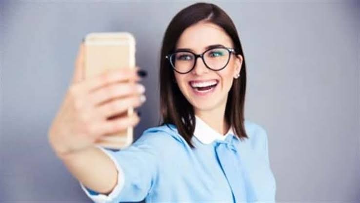 Una lectura de presión arterial de un video selfie 2