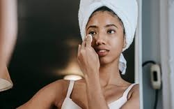 4 Una máscara de la que es difícil desprenderse.jpg