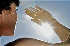 5 Una máscara de la que es difícil desprenderse.jpg